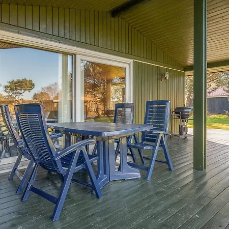 Three-bedroom In *